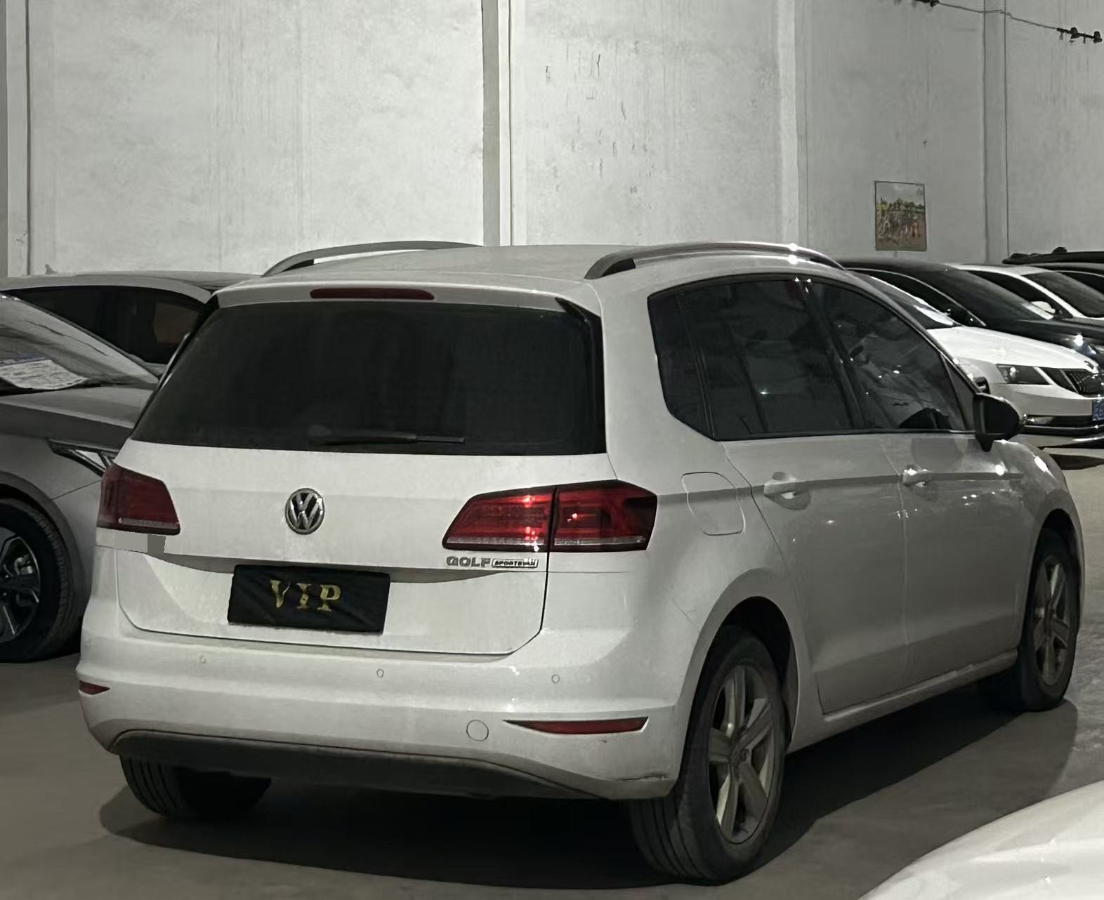 Volkswagen Golf Sportsvan 2018 #3 Volkswagen Golf Sportsvan 2018 car image #3