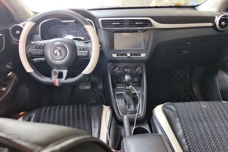 MG ZS 2019 car image #11