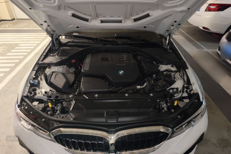 BMW 3 Series 2020 car image #22