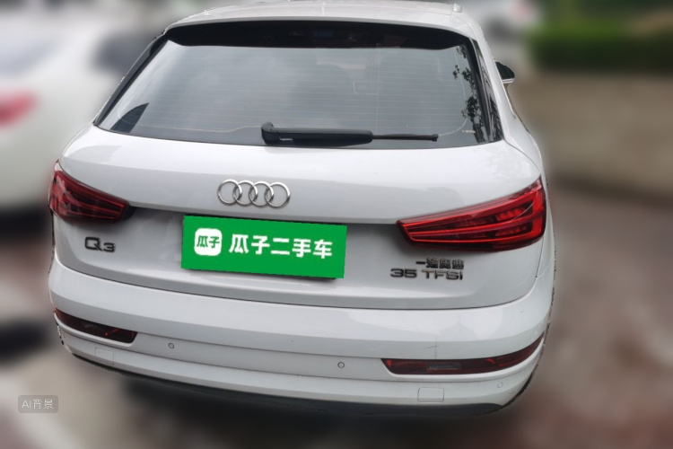 Audi Q3 2019 car image #6