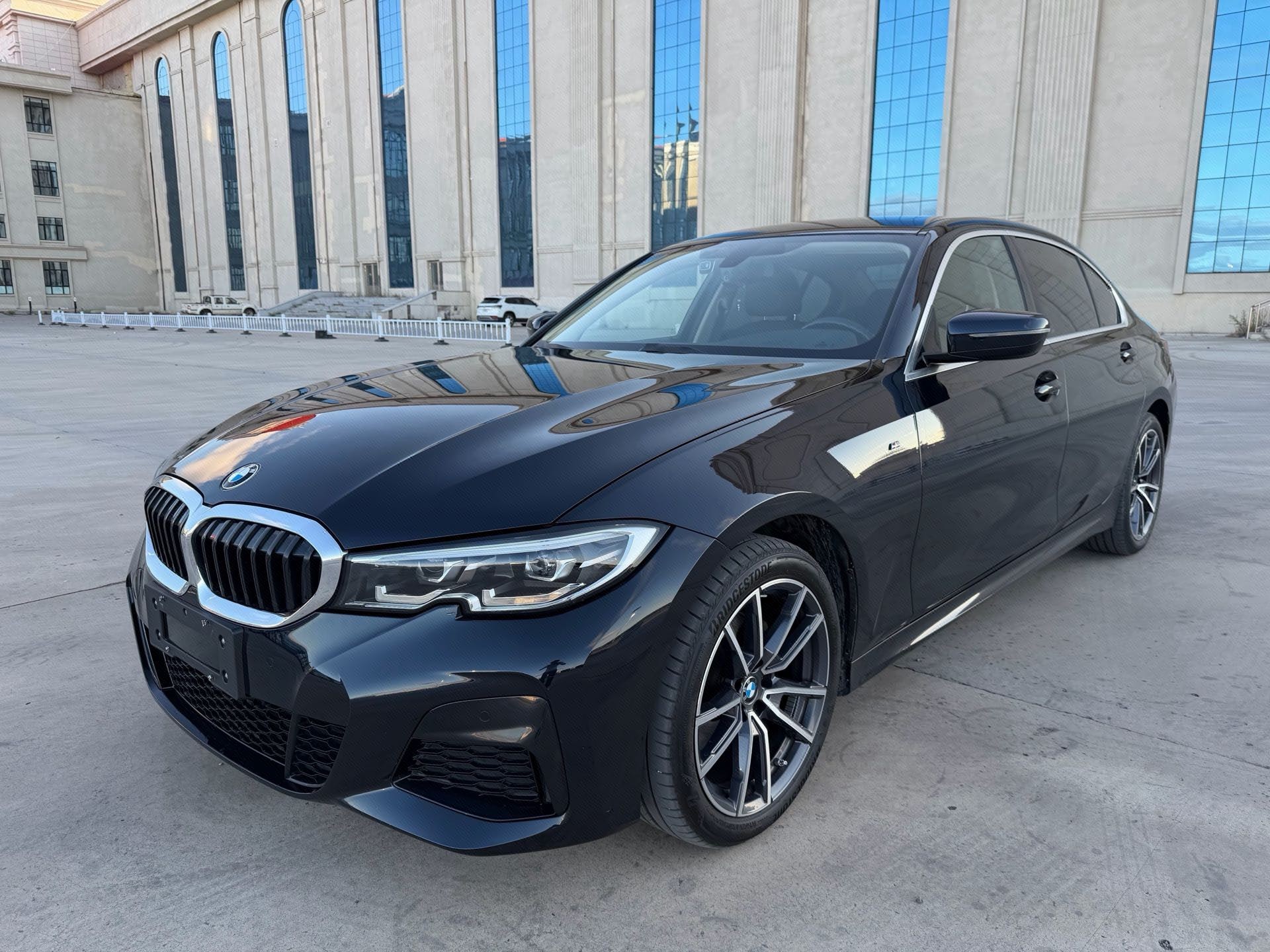 BMW 3 Series 2022 BMW 3 Series 2022 car image