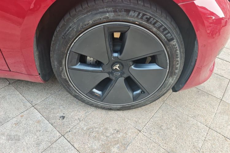 Tesla Model 3 2022 car image #9
