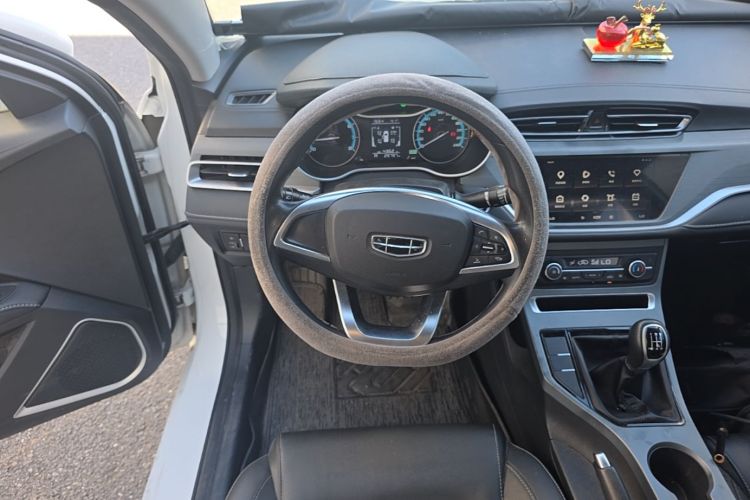 GEELY Emgrand 2021 #12 GEELY Emgrand 2021 car image #12