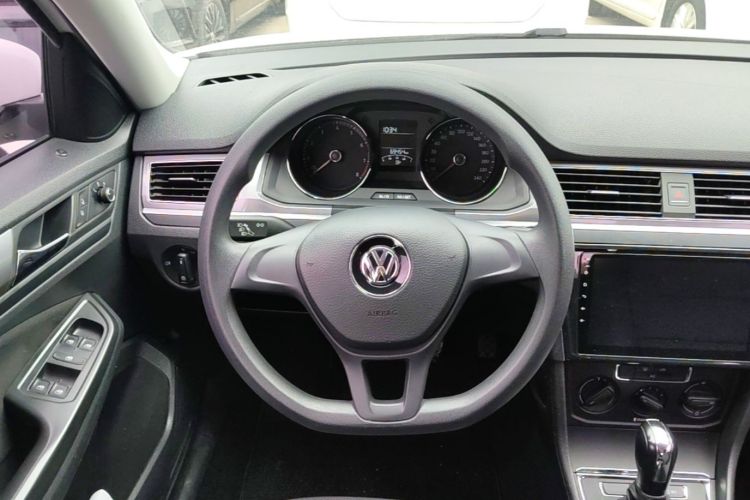Volkswagen Bora 2019 car image #11