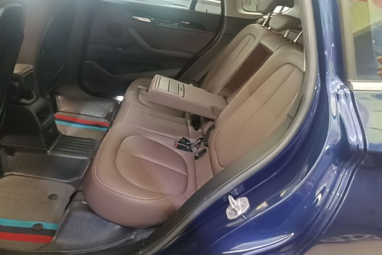 BMW X1 2019 car image #13