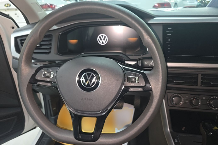 Volkswagen Polo 2023 #11 Volkswagen Polo 2023 car image #11