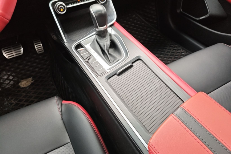 GEELY Binray 2021 car image #14