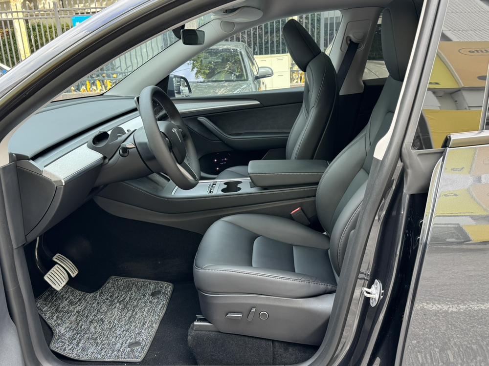 2024 #14 2024 immagine di auto #14