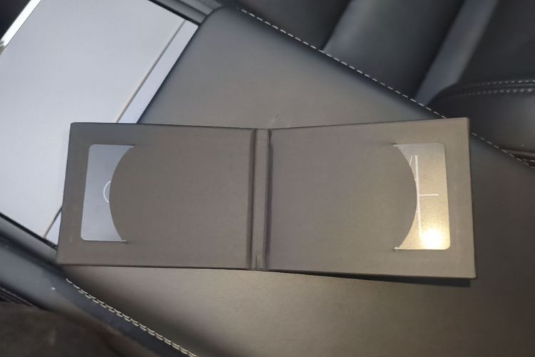 Tesla Model Y 2025 #9 Tesla Model Y 2025 car image #9