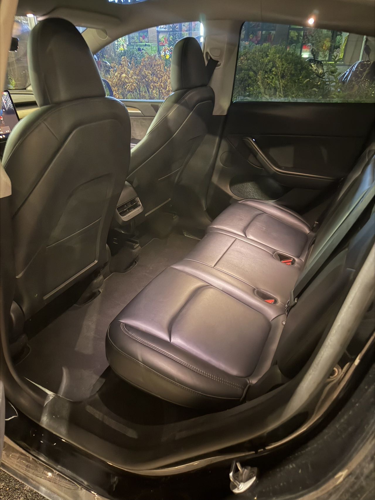 Tesla Model Y 2023 #3 Tesla Model Y 2023 صورة سيارة #3