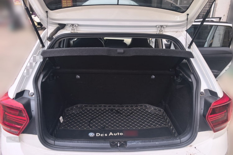 Volkswagen Polo 2022 car image #21
