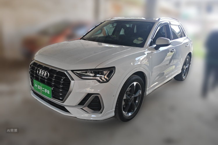 Audi Q3 2021 car image #2