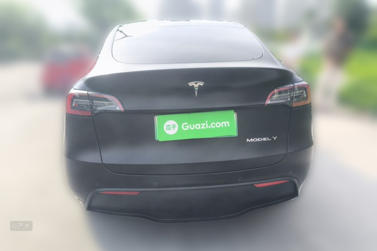 Tesla Model Y 2023 #6 Tesla Model Y 2023 car image #6
