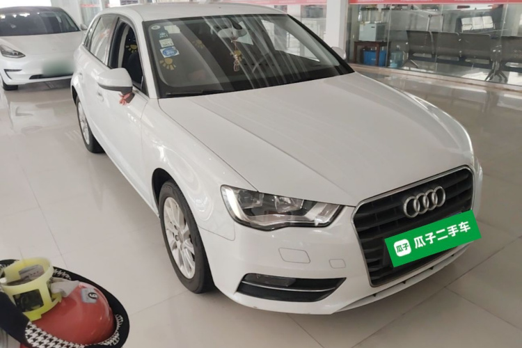 Audi A3 2015 car image #4