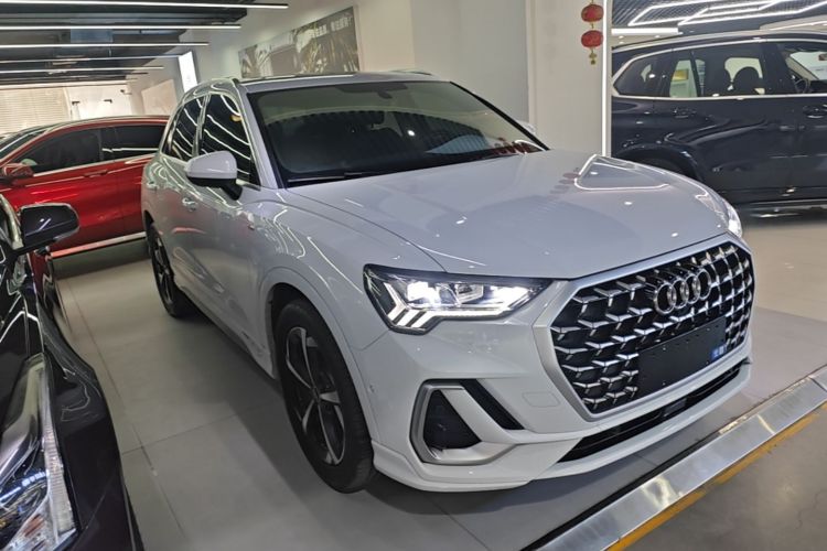 Audi Q3 2024 #4 Audi Q3 2024 car image #4