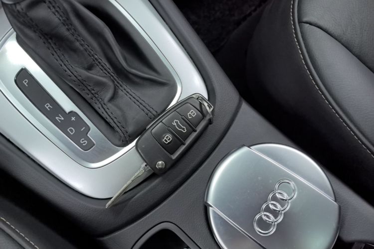 Audi Q3 2016 #9 Audi Q3 2016 car image #9