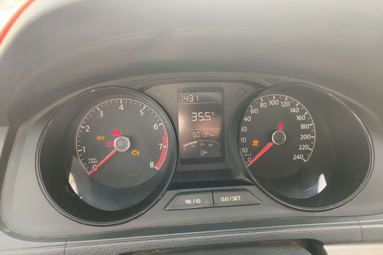 Volkswagen Lavida 2017 car image #12