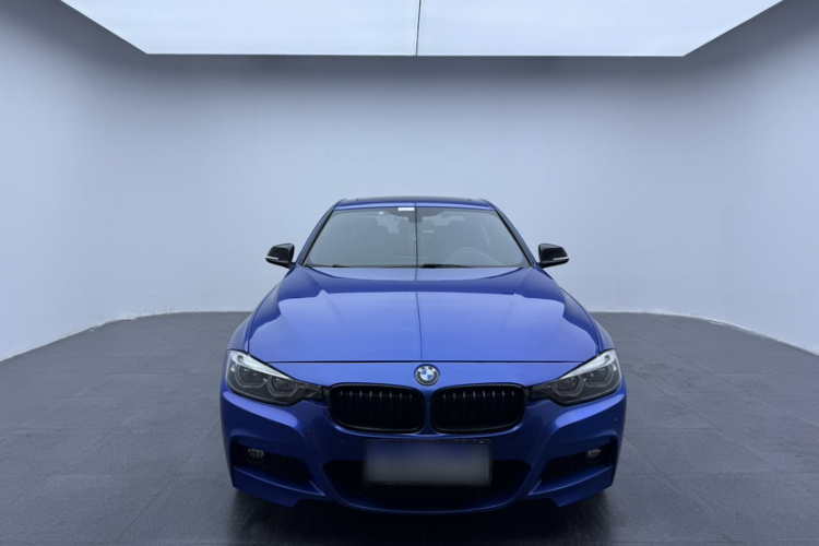 BMW 3 Series 2018 car image #3