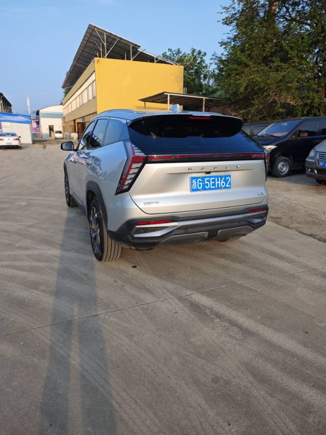 GEELY Boyue L 2025 car image #6