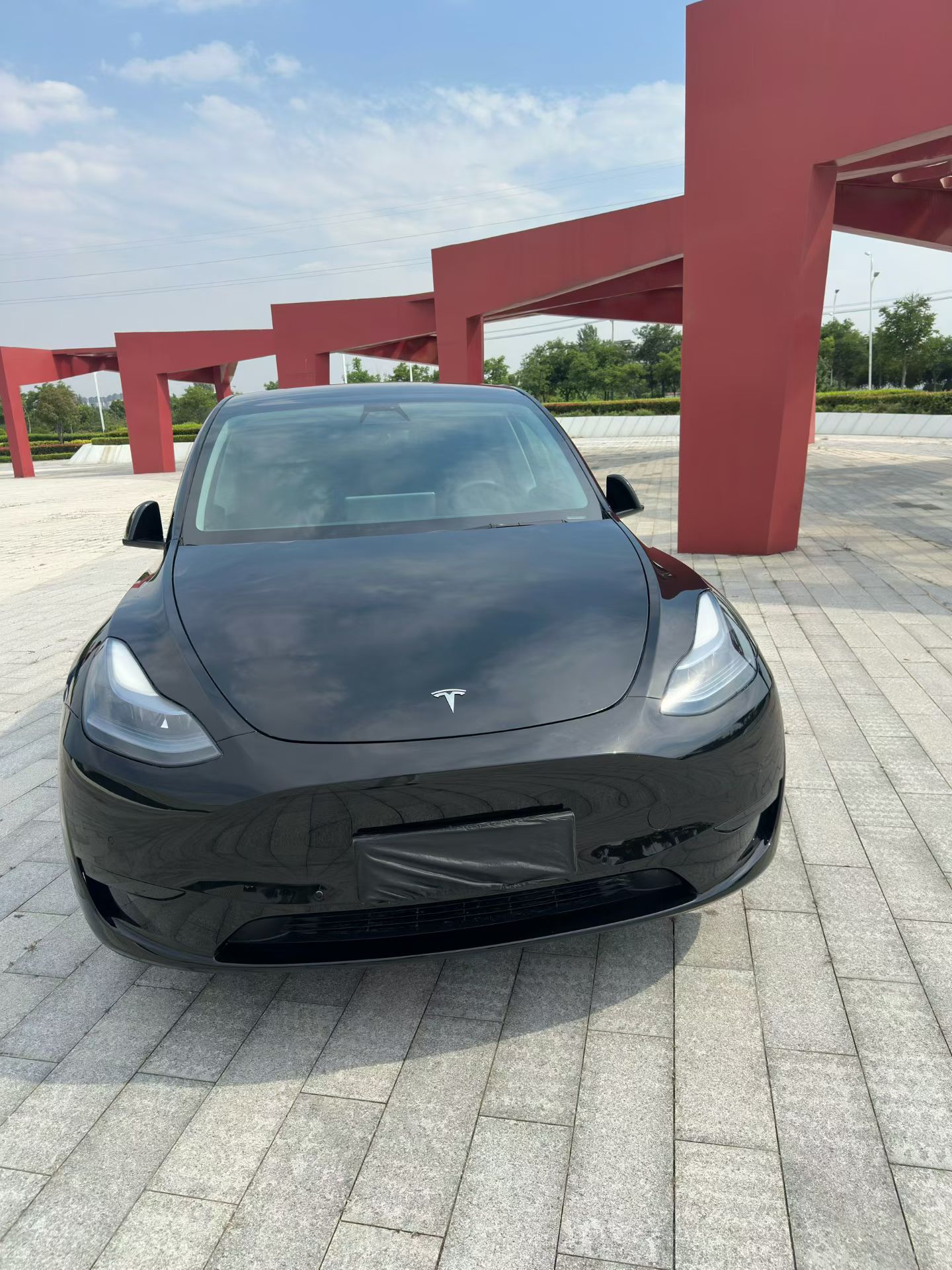 Tesla Model Y 2023 #4 Tesla Model Y 2023 car image #4