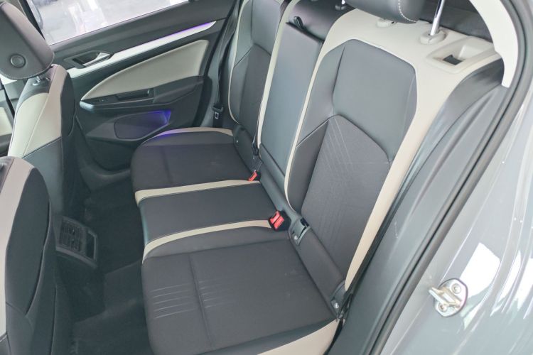 Volkswagen Golf 2021 imagem de carro #17