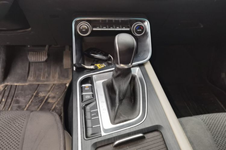 GEELY Binray 2018 #14 GEELY Binray 2018 immagine di auto #14
