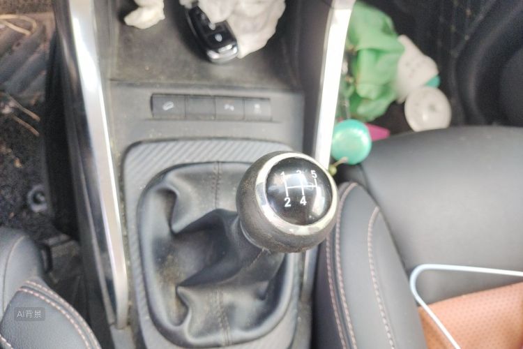 BYD Yuan 2016 car image #10