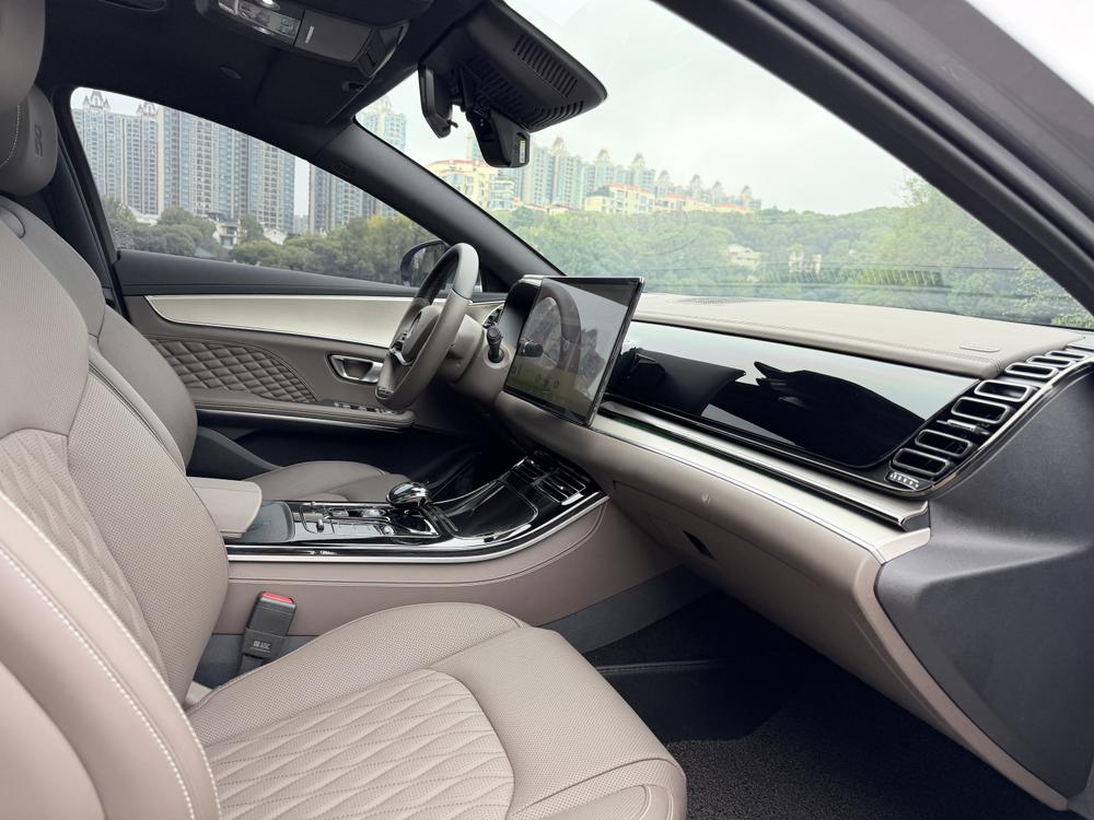 BYD Han 2023 image de voiture #11