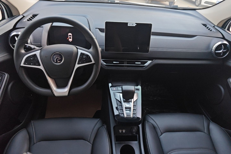 BYD Yuan New Energy 2019 imagen de coche #10