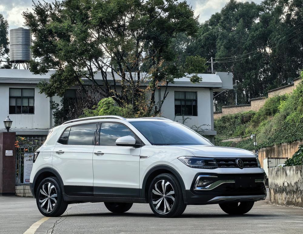 Volkswagen T-Cross 2020 car image #3