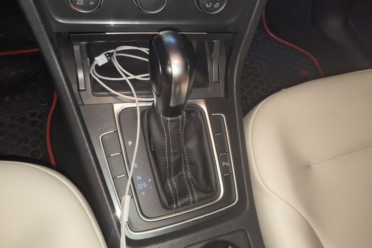Volkswagen Golf 2017 #14 Volkswagen Golf 2017 car image #14