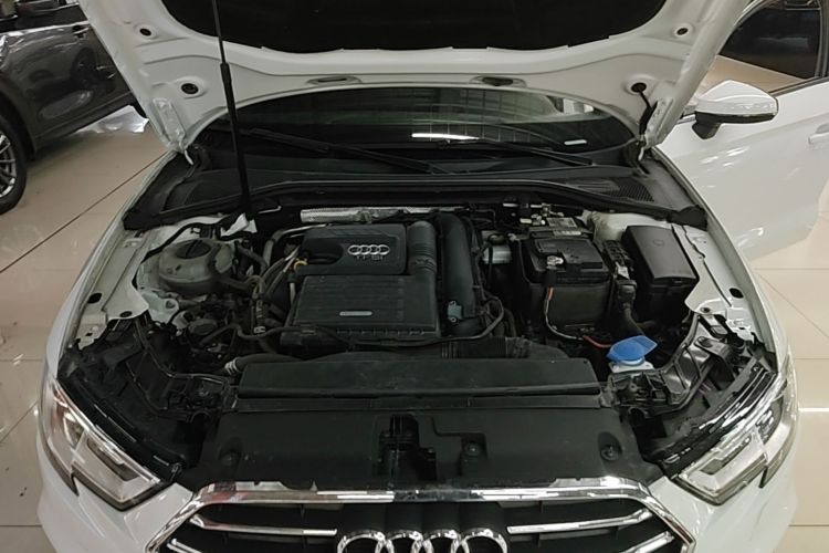 Audi A3 2019 car image #20