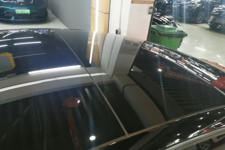 Tesla Model 3 2023 car image #25