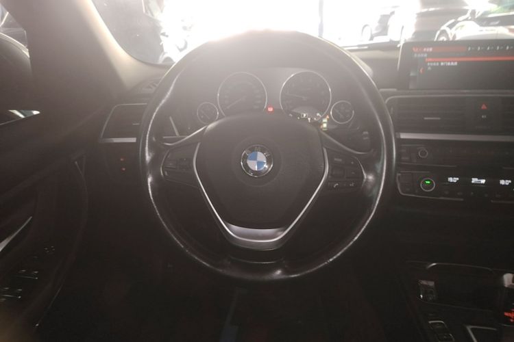 BMW 3 Series 2019 #11 BMW 3 Series 2019 car image #11