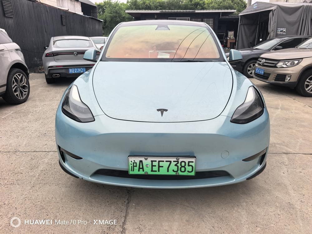 Tesla Model Y 2021 car image #2