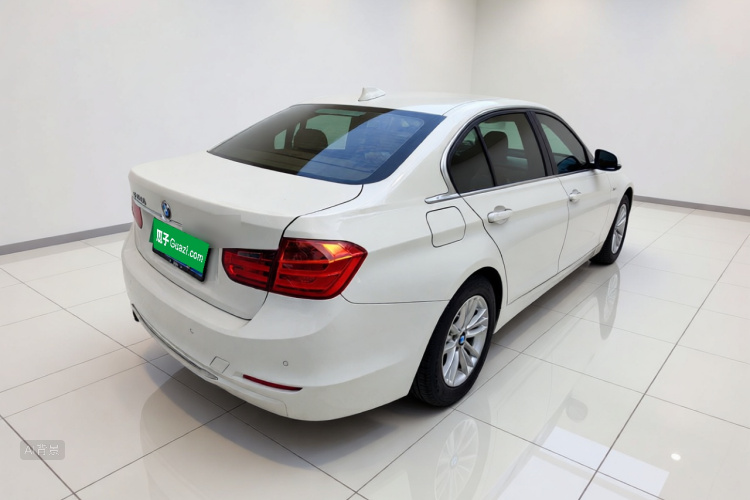 BMW 3 Series 2014 car image #7