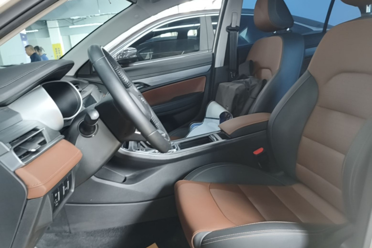GEELY Emgrand 2021 car image #15