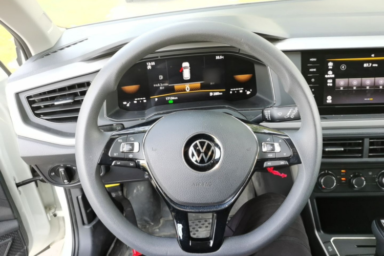 Volkswagen Polo 2023 car image #15