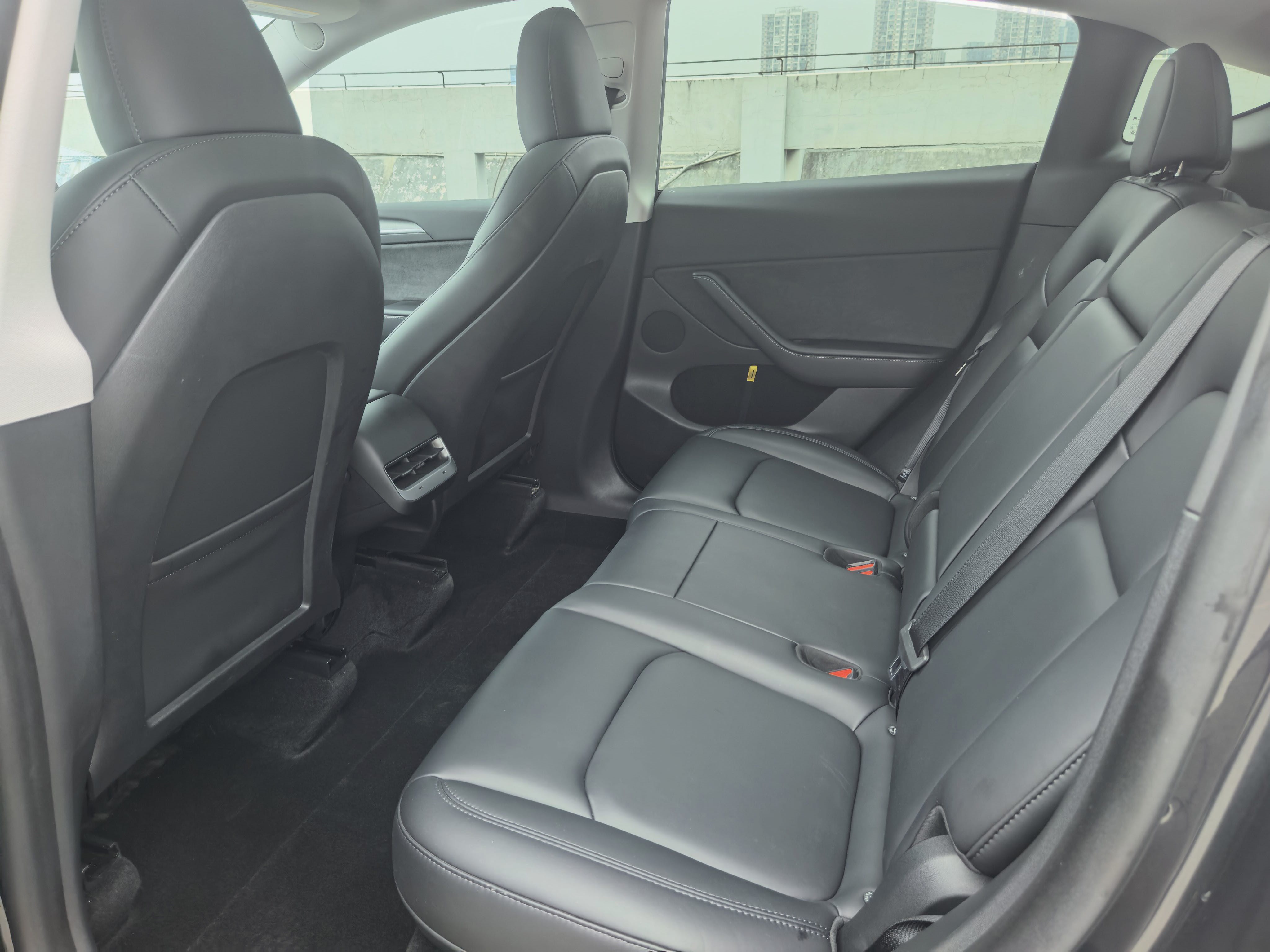 Tesla Model Y 2024 #8 Tesla Model Y 2024 car image #8