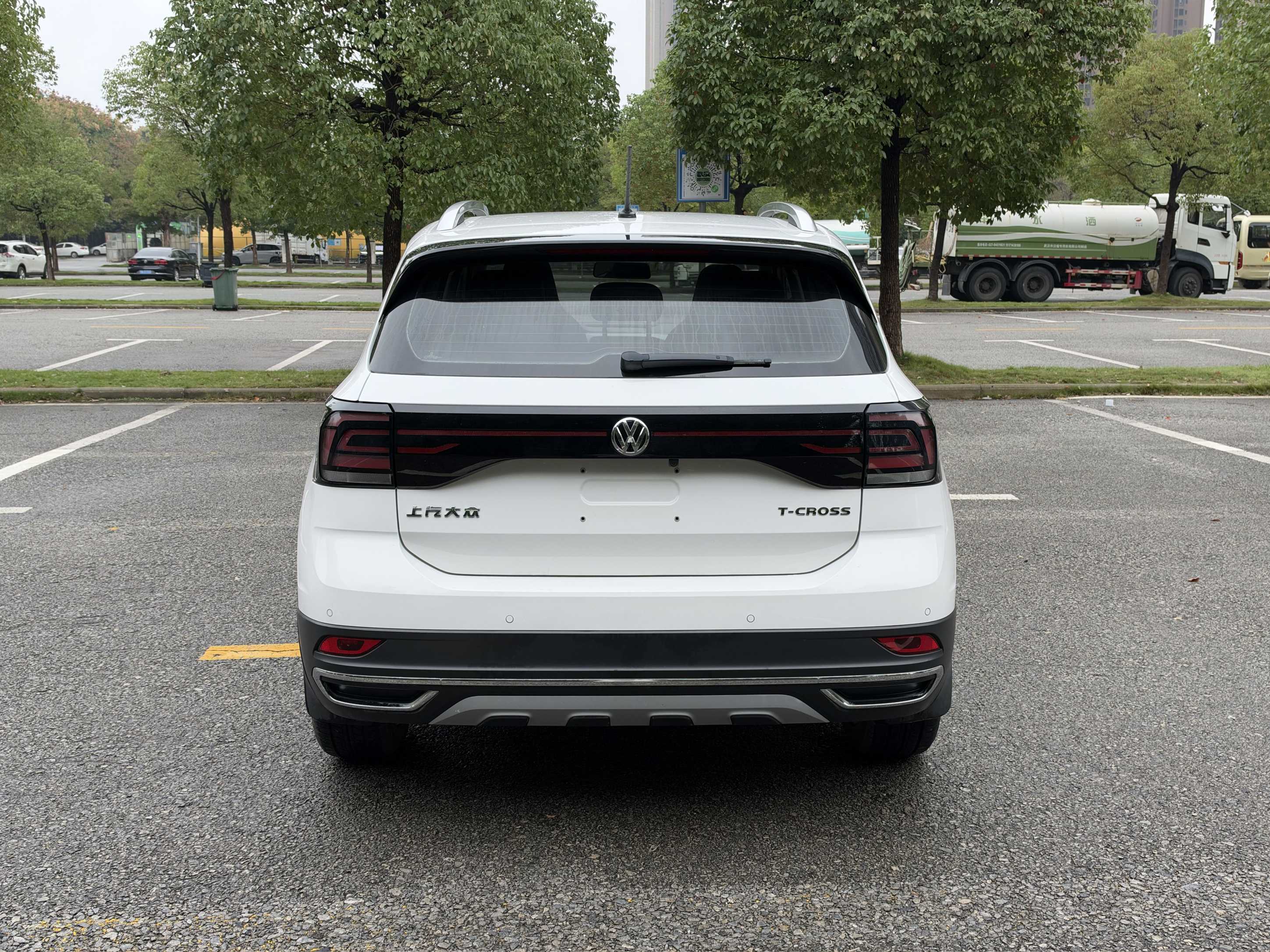 Volkswagen T-Cross 2019 #6 Volkswagen T-Cross 2019 car image #6
