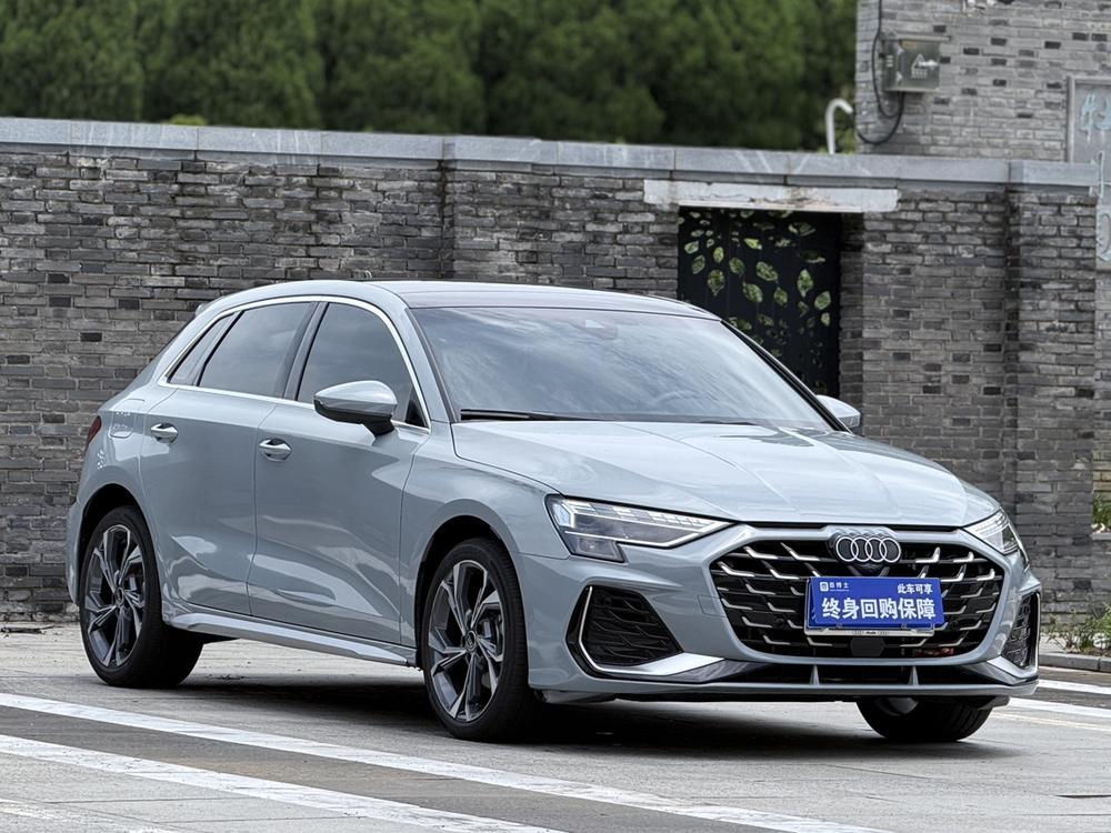 Audi A3 2024 car image #3