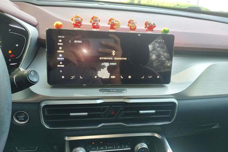 GEELY Coolray 2020 car image #13