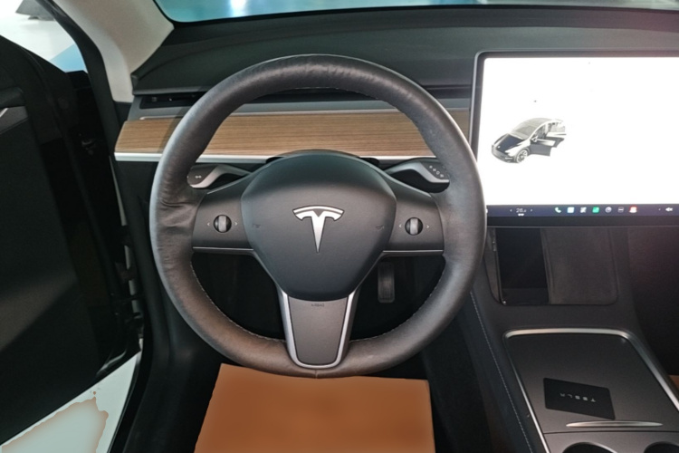 Tesla Model Y 2021 #11 Tesla Model Y 2021 car image #11
