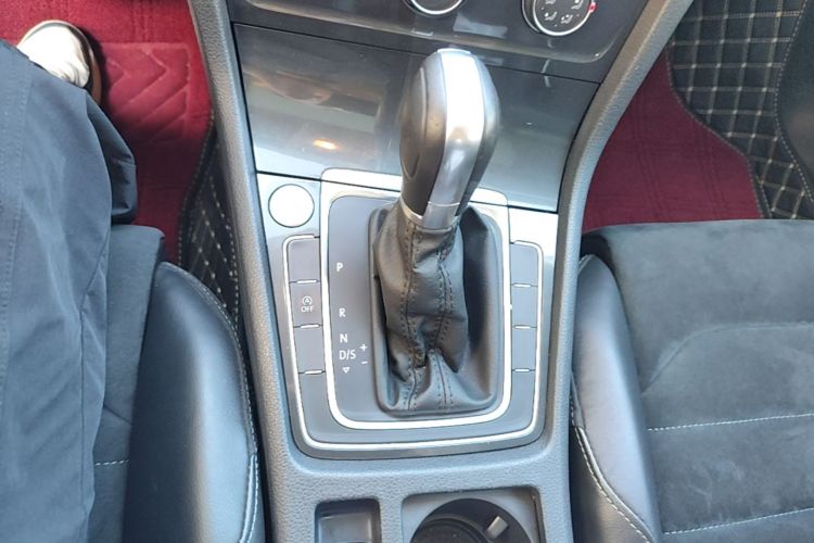 Volkswagen Golf 2018 #14 Volkswagen Golf 2018 car image #14