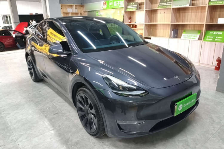 Tesla Model Y 2024 #6 Tesla Model Y 2024 car image #6