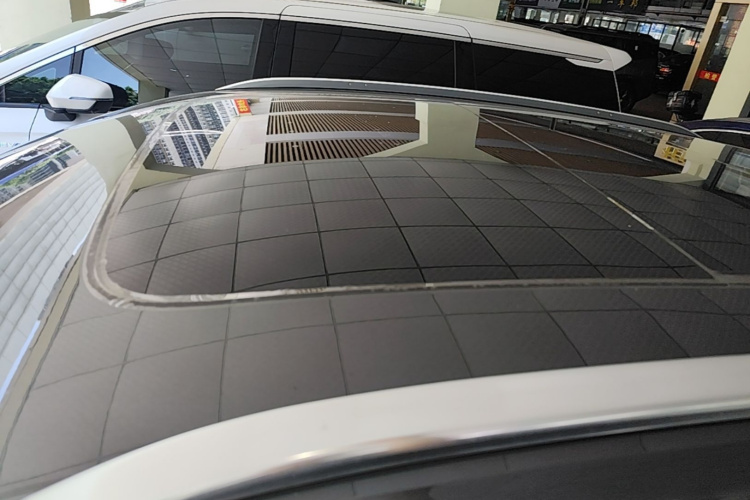 Audi Q3 2020 car image #25