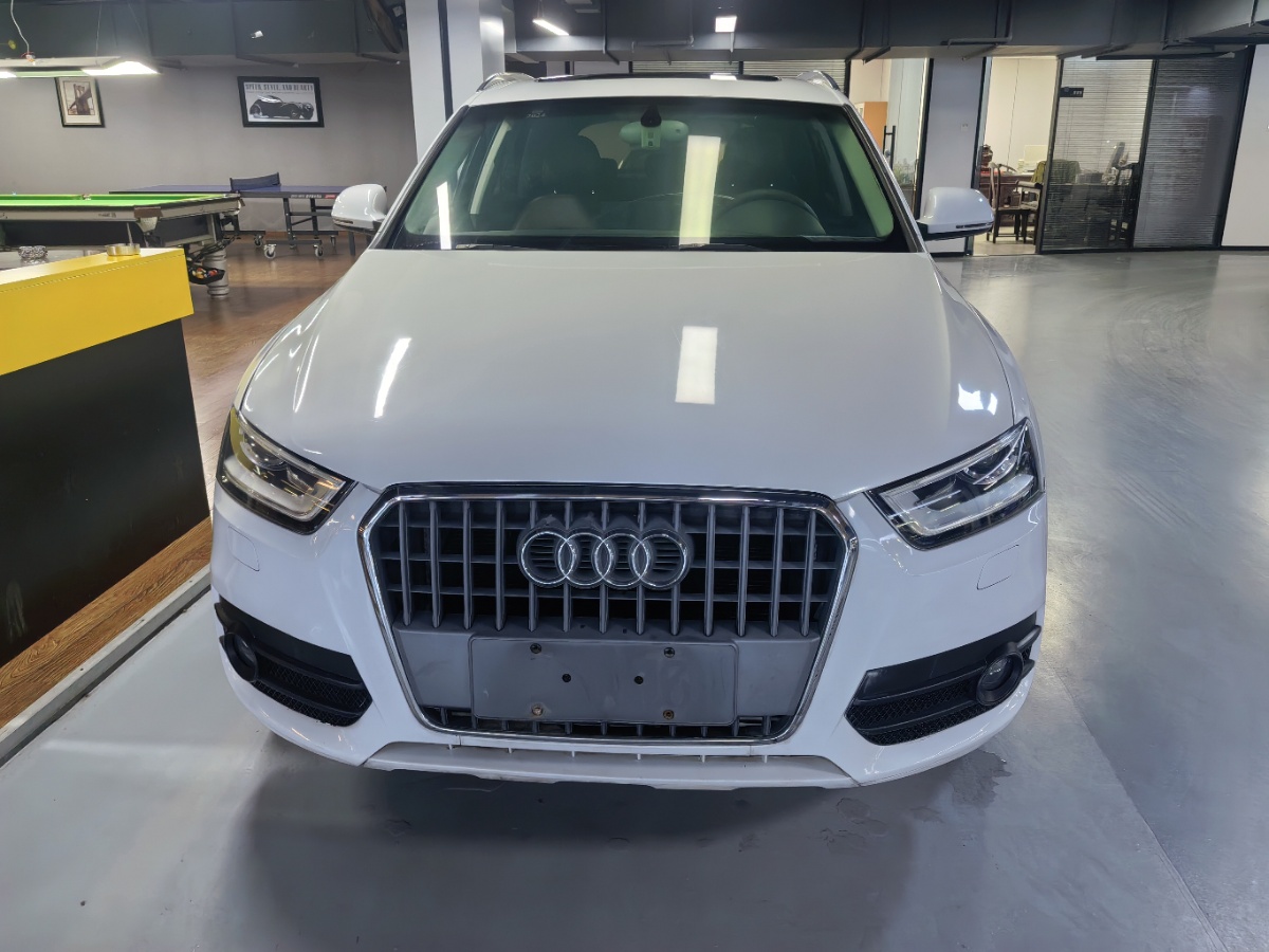 Audi Q3 2014 car image #2