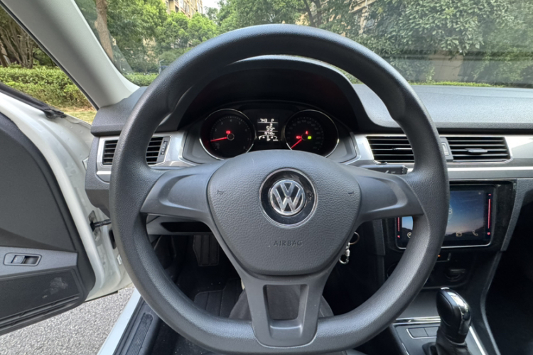 Volkswagen Bora 2019 #21 Volkswagen Bora 2019 car image #21