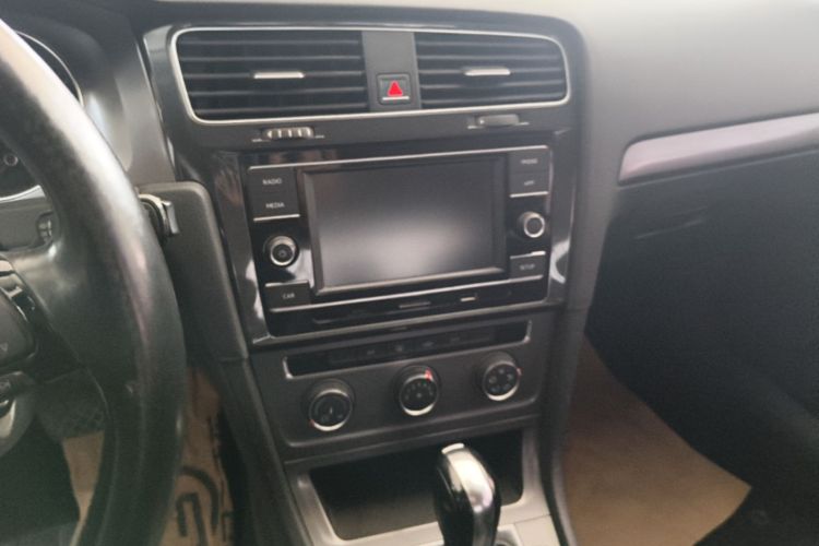 Volkswagen Golf 2016 #13 Volkswagen Golf 2016 car image #13
