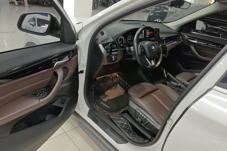 BMW X1 2020 image de voiture #18